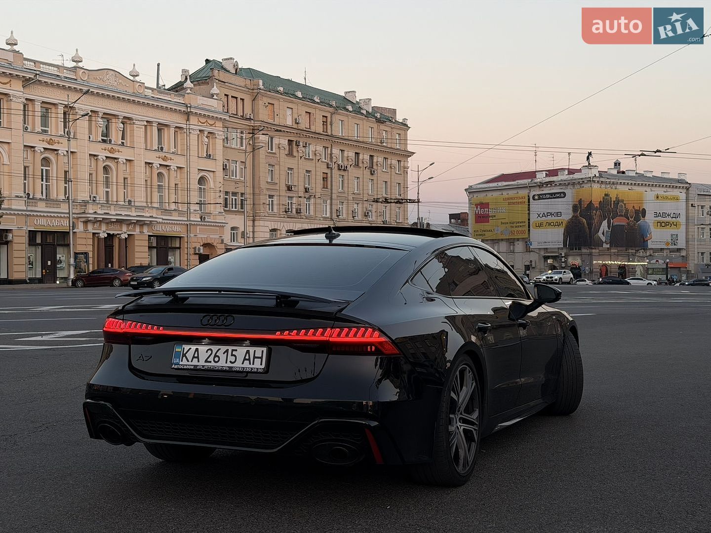 Audi A7 Sportback 2019 VIN WAUV2AF27KN130259 фото оголошення 2 з 19