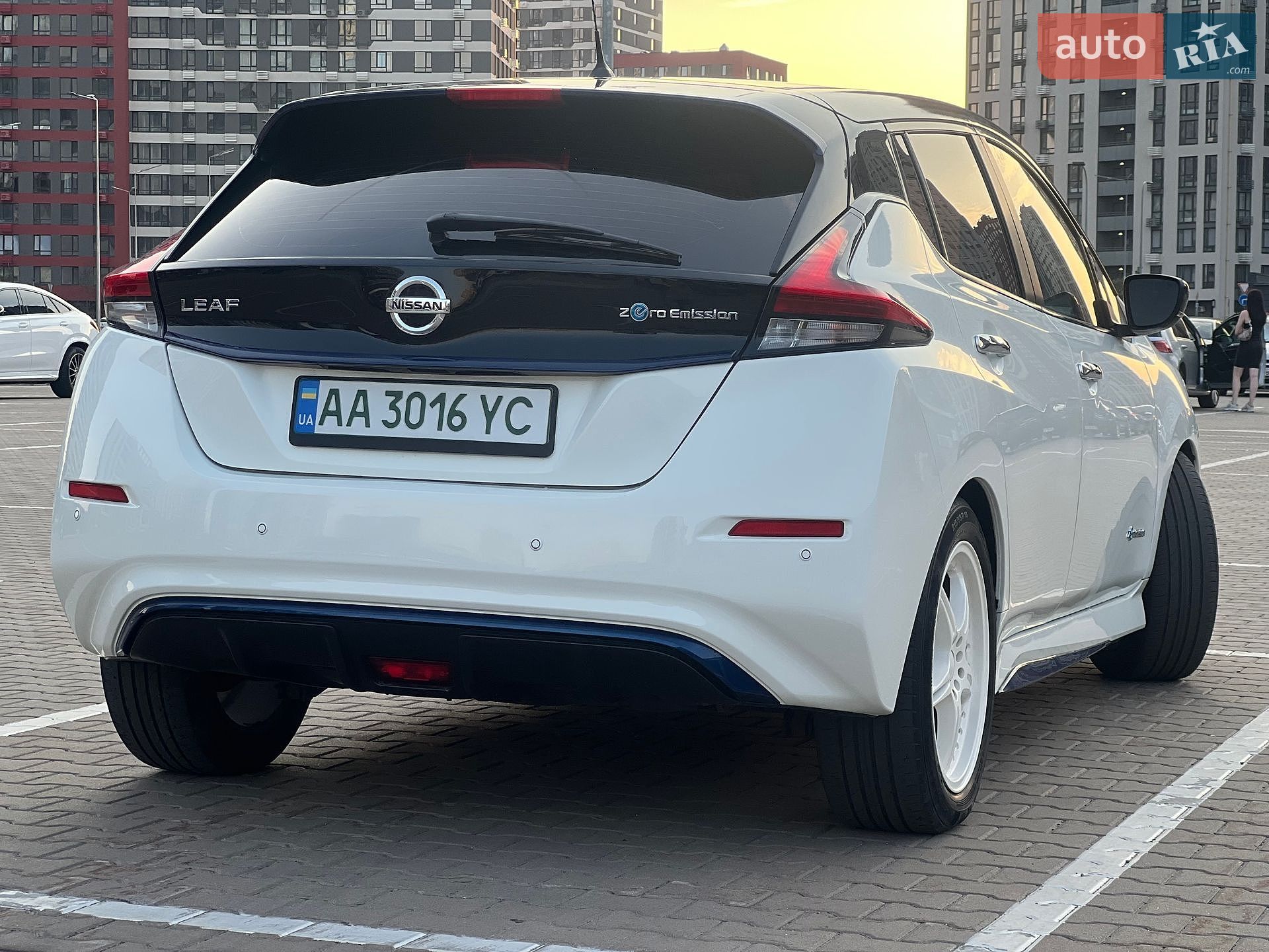 Nissan Leaf 2018 VIN SJNFAAZE1U0002545 фото оголошення 10 з 43