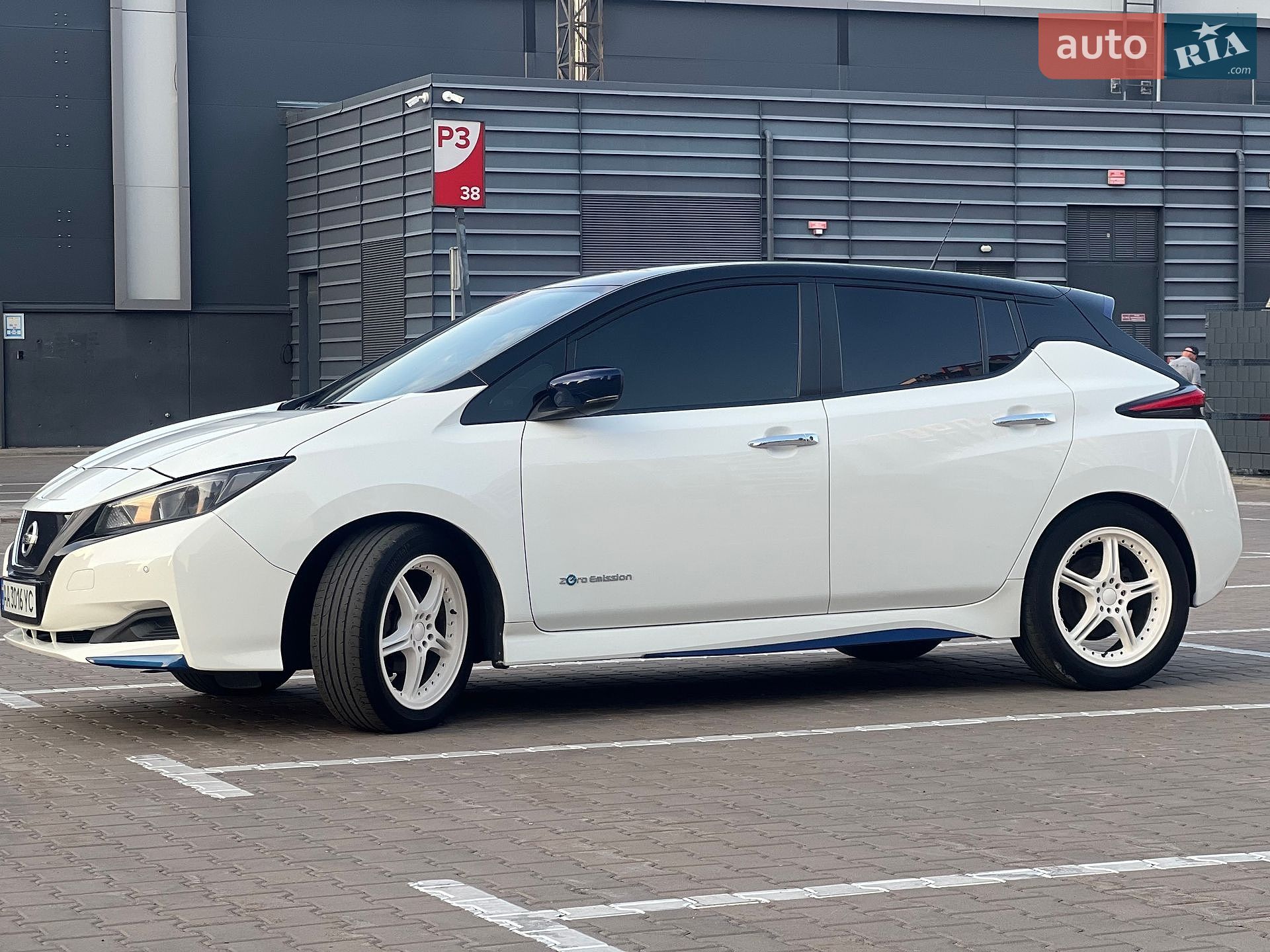 Nissan Leaf 2018 VIN SJNFAAZE1U0002545 фото оголошення 14 з 43