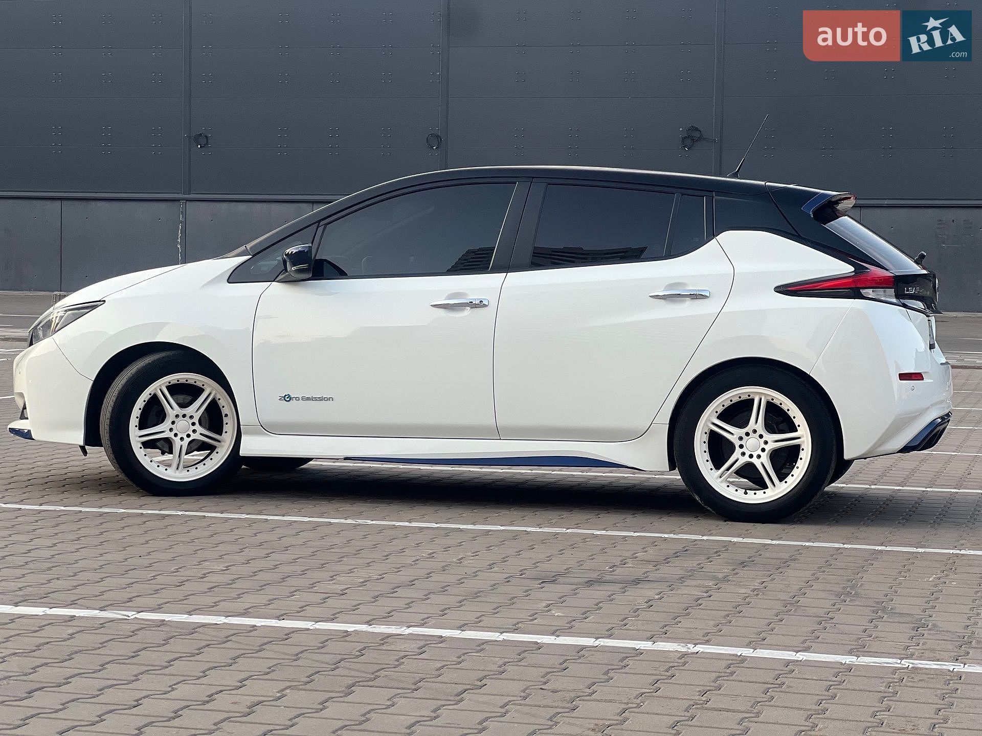 Nissan Leaf 2018 VIN SJNFAAZE1U0002545 фото оголошення 13 з 43