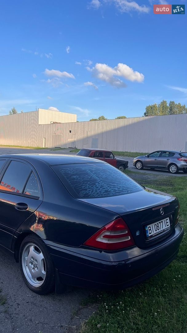 Mercedes-Benz C-Class 2000 VIN WDB2030451A067670 фото оголошення 4 з 15