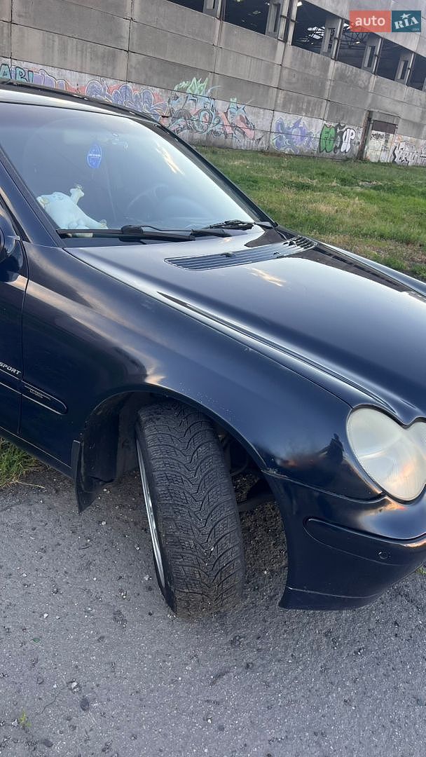 Mercedes-Benz C-Class 2000 VIN WDB2030451A067670 фото оголошення 3 з 15