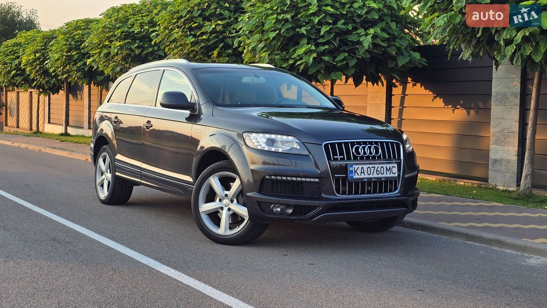 Audi Q7 2014 VIN WA1DGAFE3ED019206 фото оголошення 4 з 52