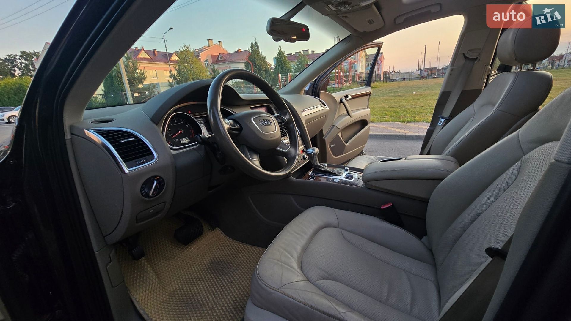 Audi Q7 2014 VIN WA1DGAFE3ED019206 фото оголошення 33 з 52