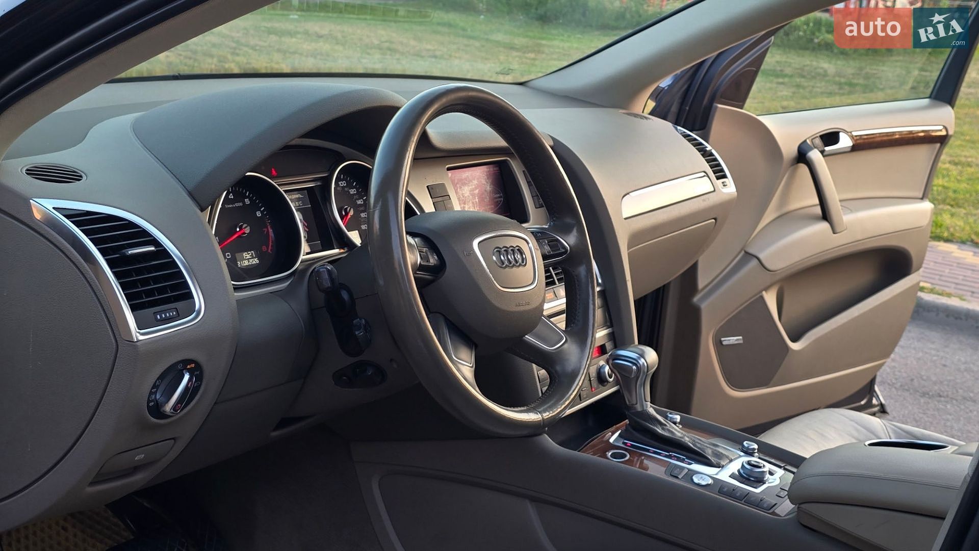 Audi Q7 2014 VIN WA1DGAFE3ED019206 фото оголошення 18 з 52