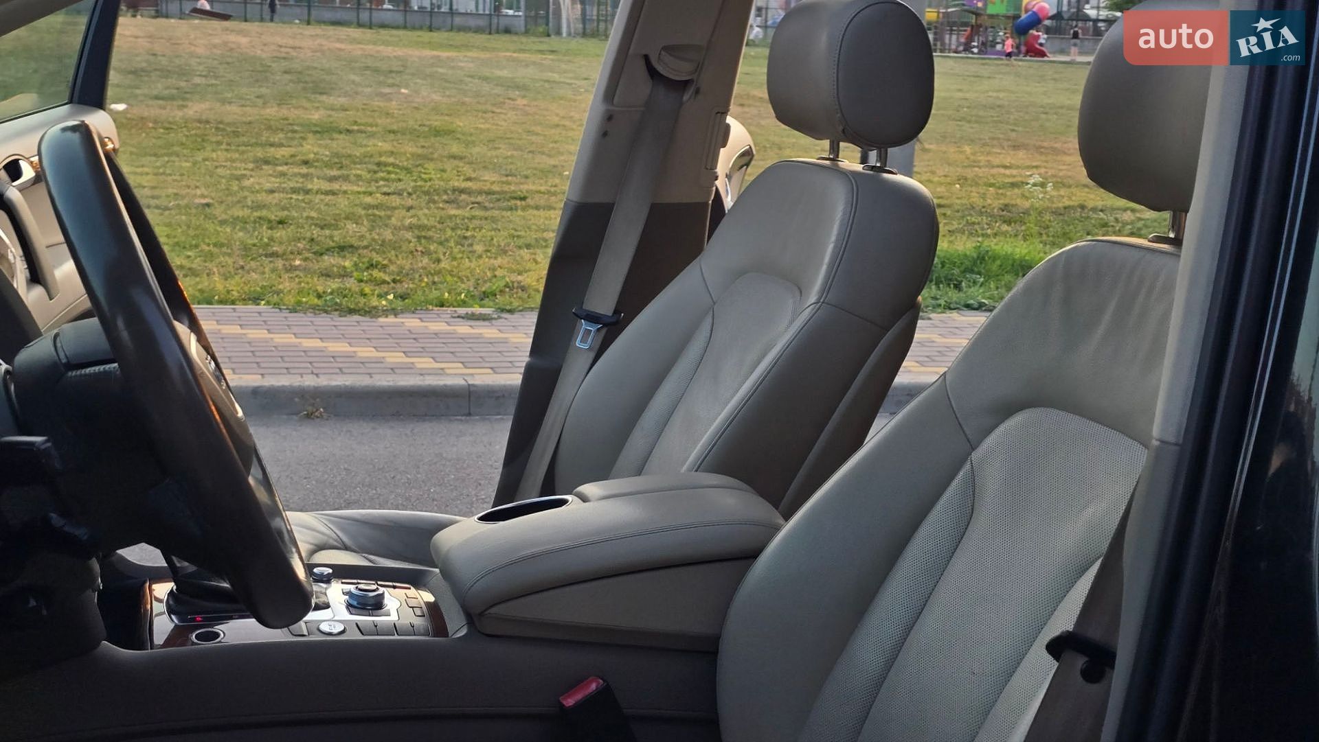 Audi Q7 2014 VIN WA1DGAFE3ED019206 фото оголошення 34 з 52