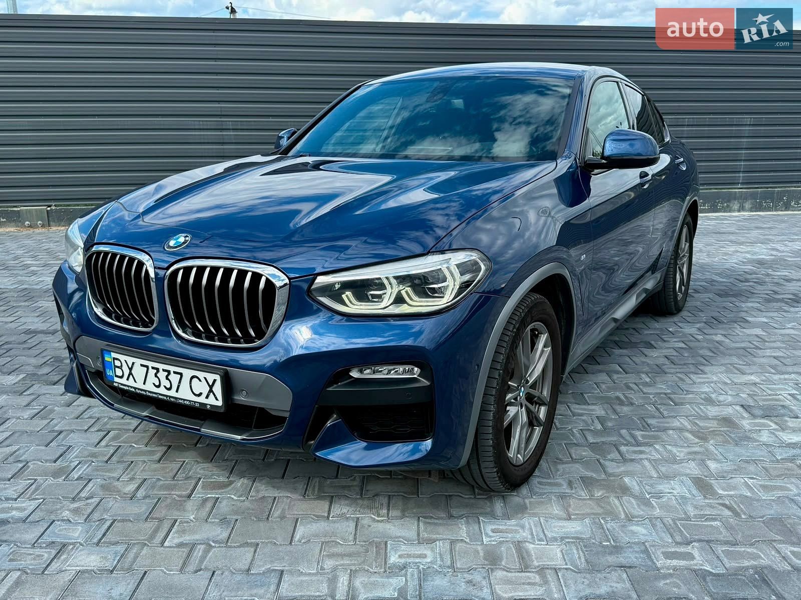 BMW X4 2018 VIN WBAVJ11050LF63034 фото оголошення 2 з 24