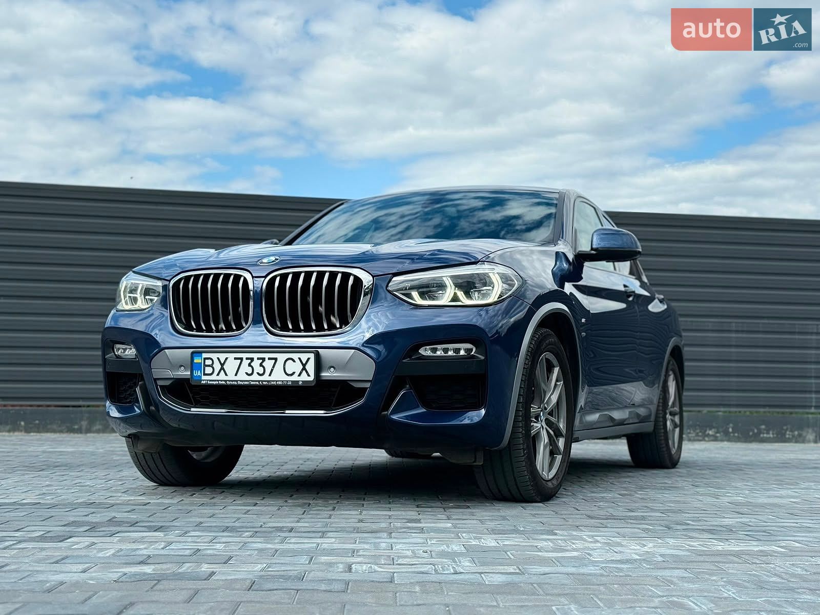 BMW X4 2018 VIN WBAVJ11050LF63034 фото оголошення 5 з 24
