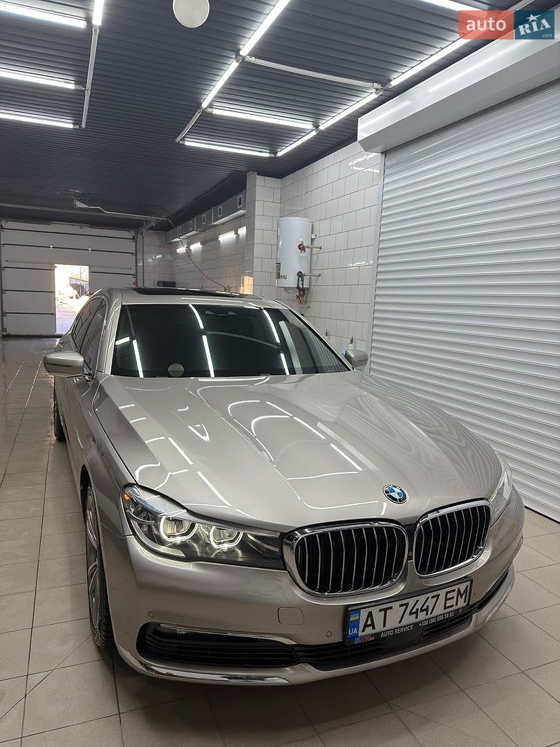 BMW 7 Series 2016 VIN WBA7E2C55GG547704 фото оголошення 2 з 20