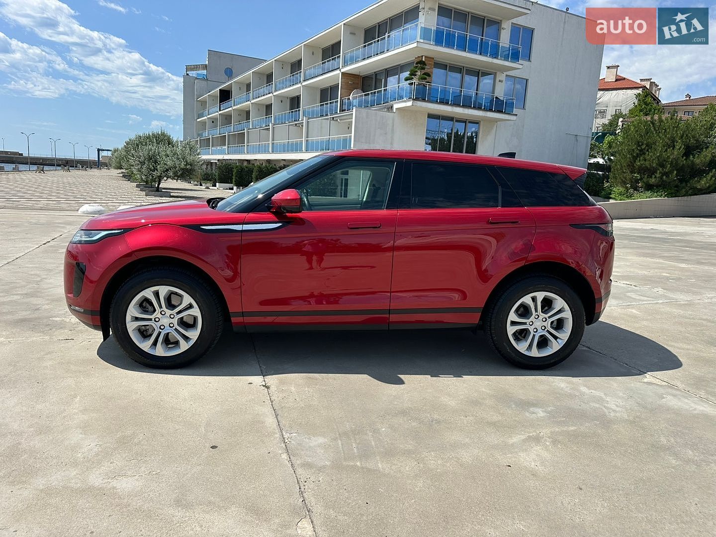 Land Rover Range Rover Evoque 2019 VIN SALZA2BNXLH008968 фото оголошення 2 з 16