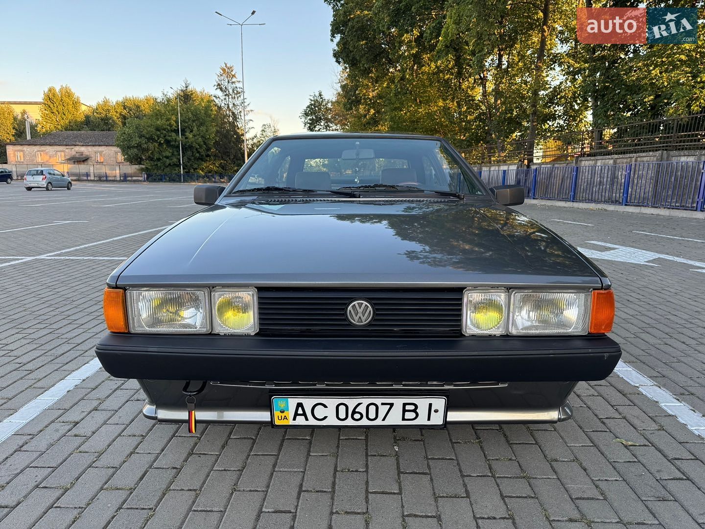 Volkswagen Scirocco 1987 VIN WVWZZZ53ZHK000399 фото оголошення 2 з 59
