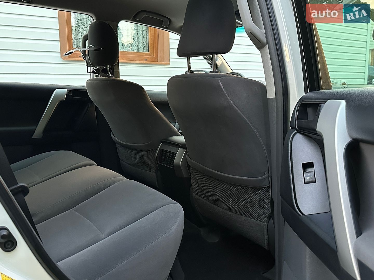 Toyota Land Cruiser Prado 2010 VIN JTEBH3FJ60K022801 фото оголошення 26 з 46