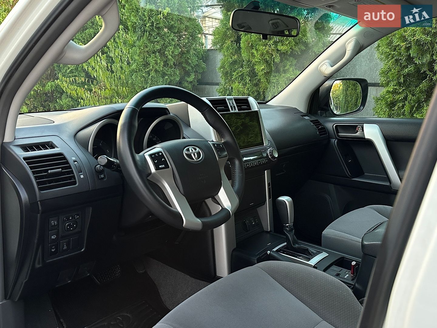 Toyota Land Cruiser Prado 2010 VIN JTEBH3FJ60K022801 фото оголошення 40 з 46