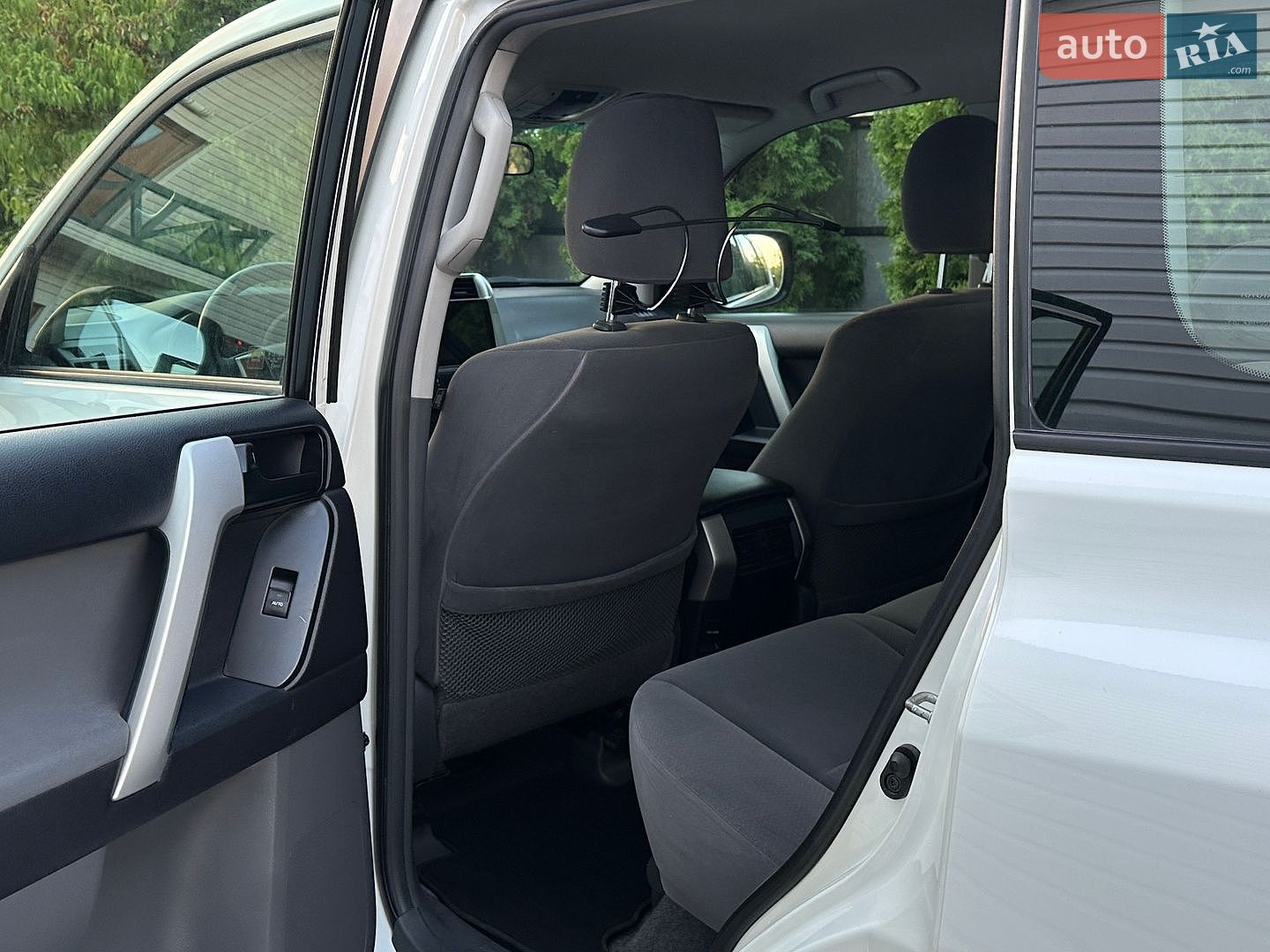 Toyota Land Cruiser Prado 2010 VIN JTEBH3FJ60K022801 фото оголошення 45 з 46