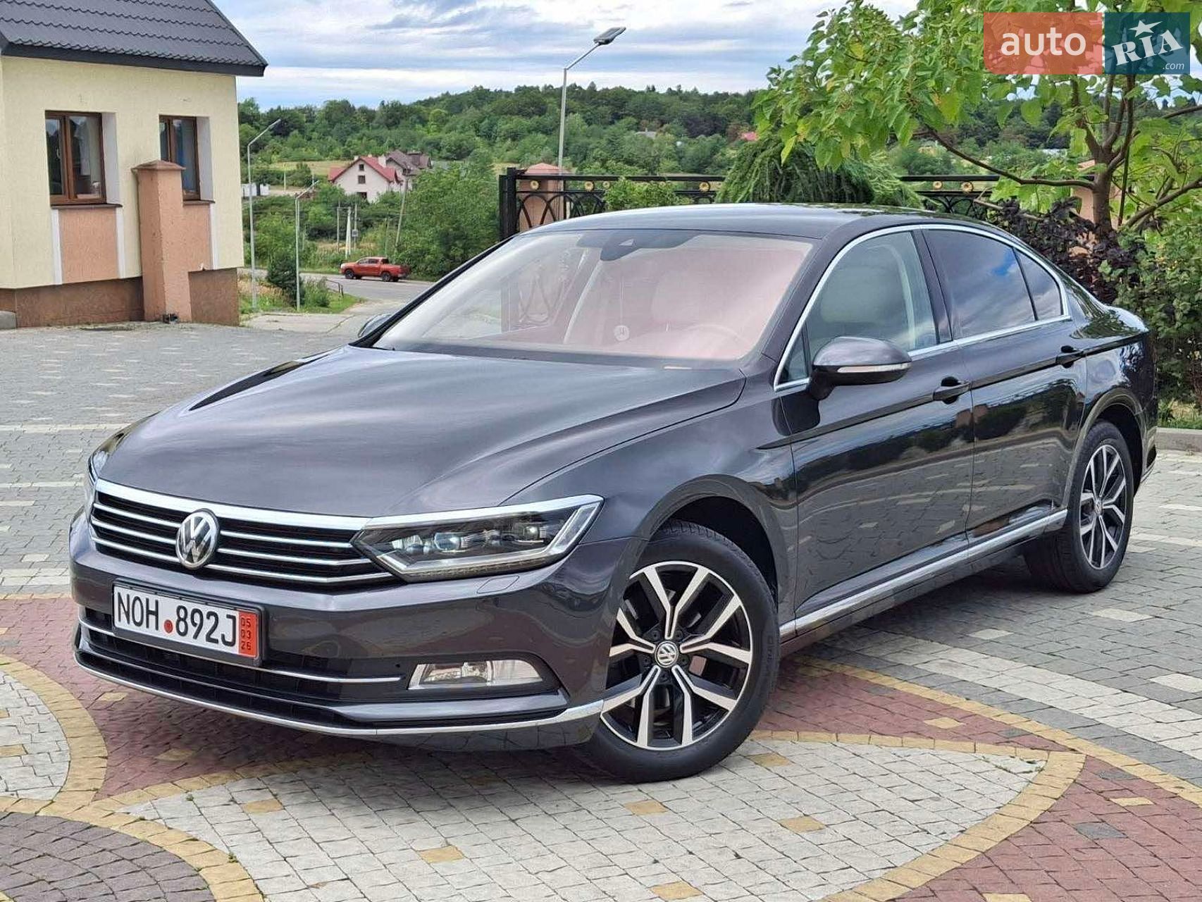 Volkswagen Passat 2018 VIN WVWZZZ3CZJE210663 фото оголошення 3 з 30