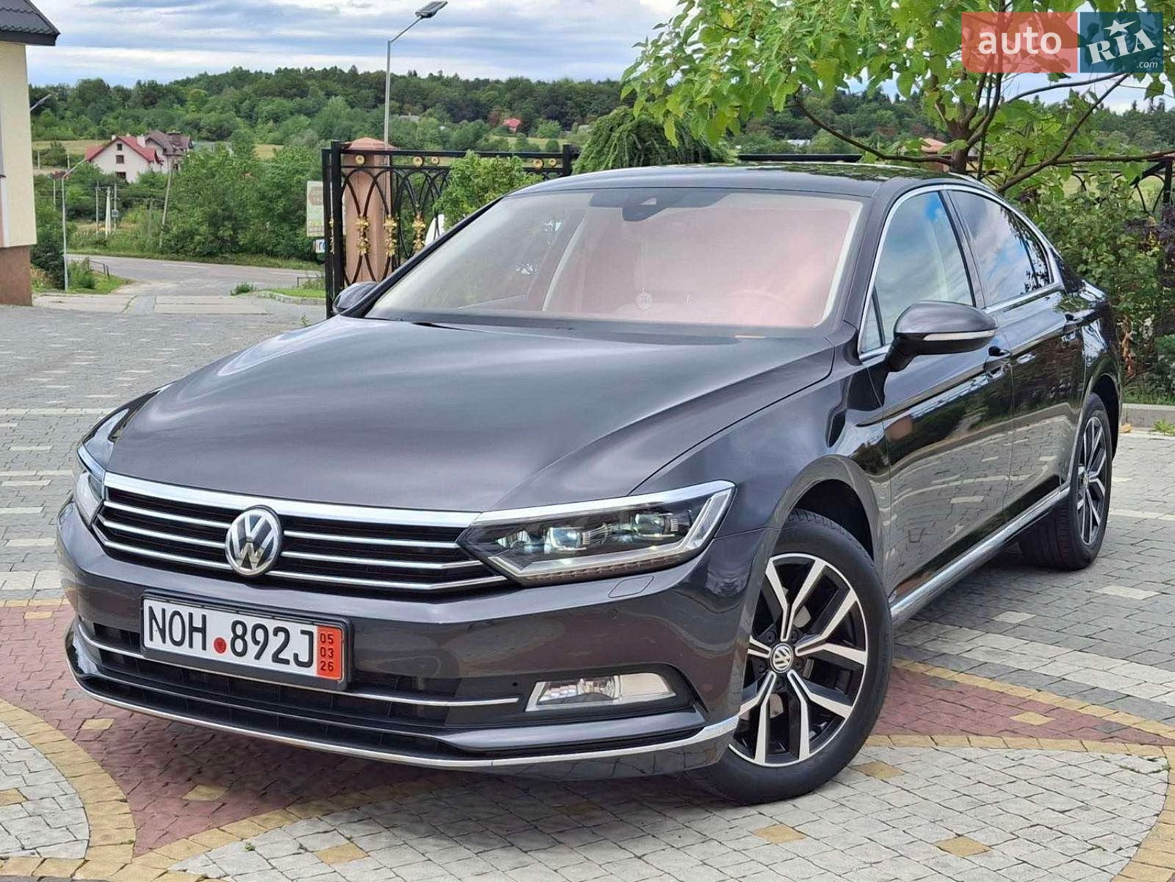 Volkswagen Passat 2018 VIN WVWZZZ3CZJE210663 фото оголошення 2 з 30