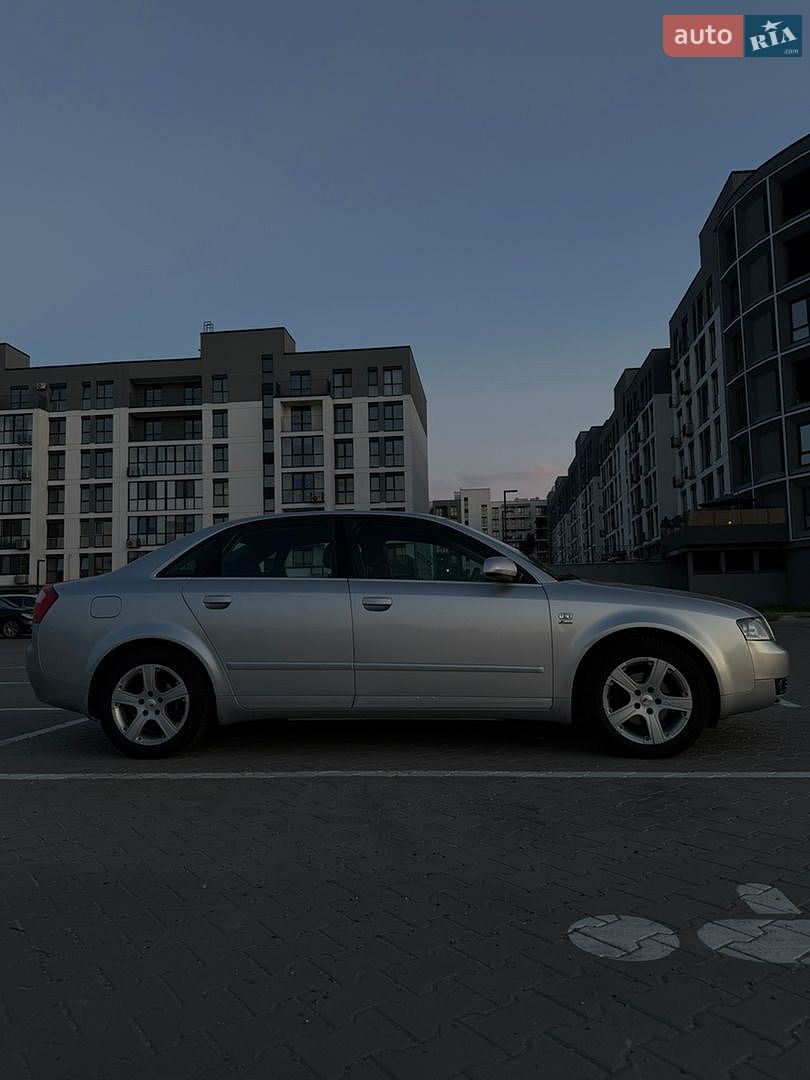 Audi A4 2004 VIN WAUZZZ8E65A004702 фото оголошення 9 з 30