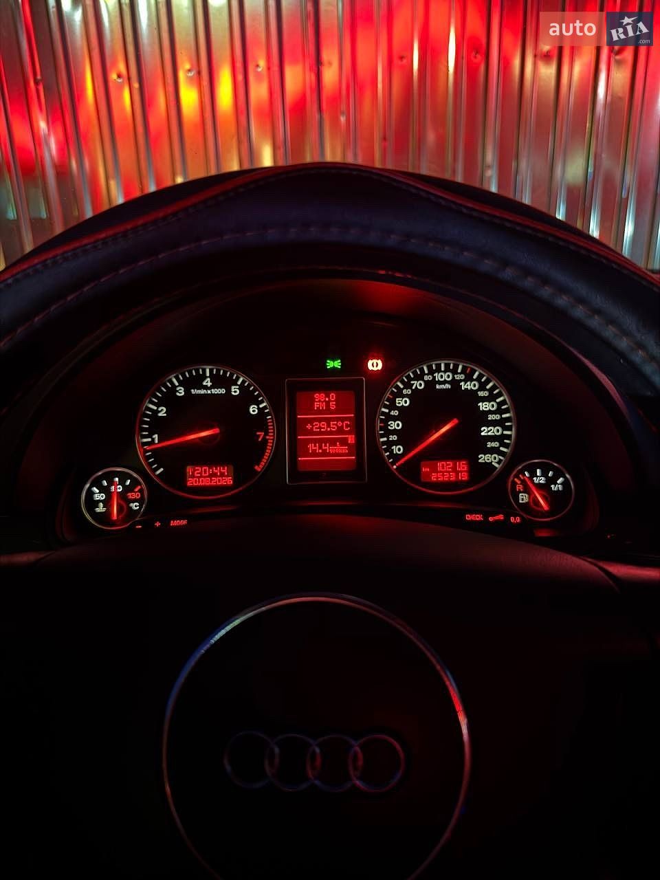 Audi A4 2004 VIN WAUZZZ8E65A004702 фото оголошення 25 з 30