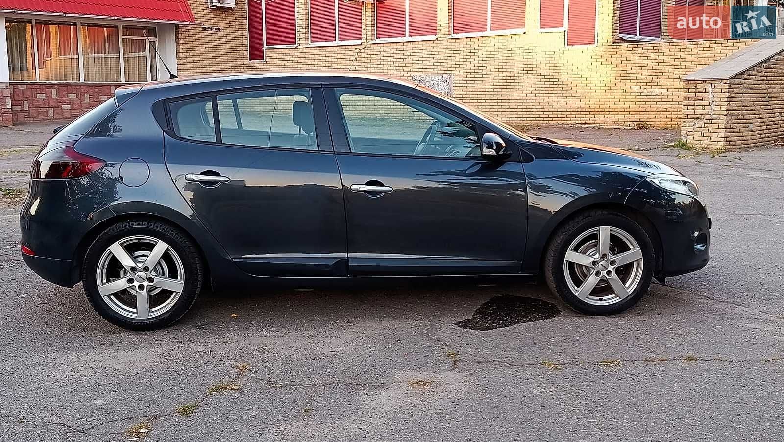 Renault Megane 2011 VIN VF1BZ1U0644832239 фото оголошення 3 з 35