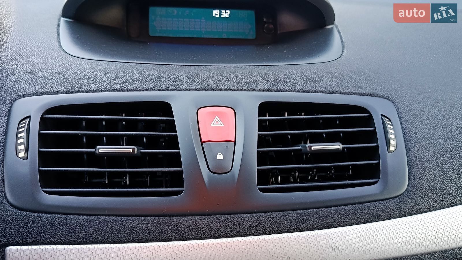 Renault Megane 2011 VIN VF1BZ1U0644832239 фото оголошення 21 з 35