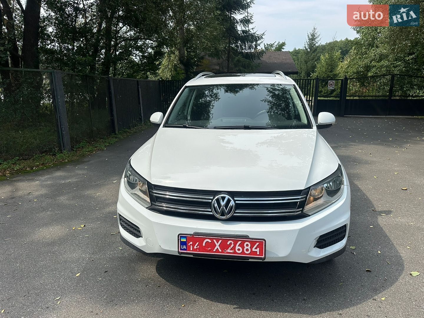 Volkswagen Tiguan 2017 VIN WVGRV7AX2HK002230 фото оголошення 8 з 15