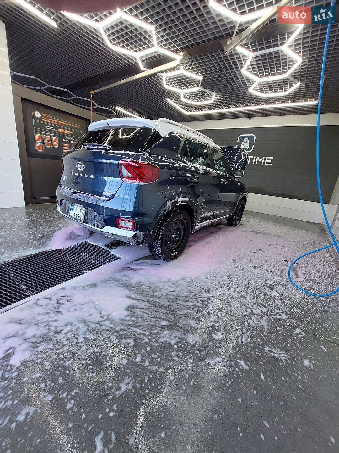 Hyundai Venue 2021 VIN KMHRC8A39MU098879 фото оголошення 4 з 9