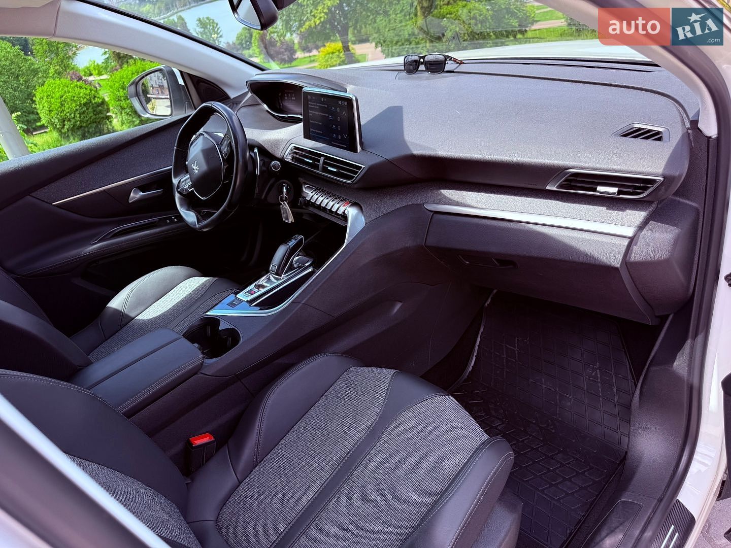 Peugeot 3008 2019 VIN VF3MCYHZRJS496486 фото оголошення 39 з 59