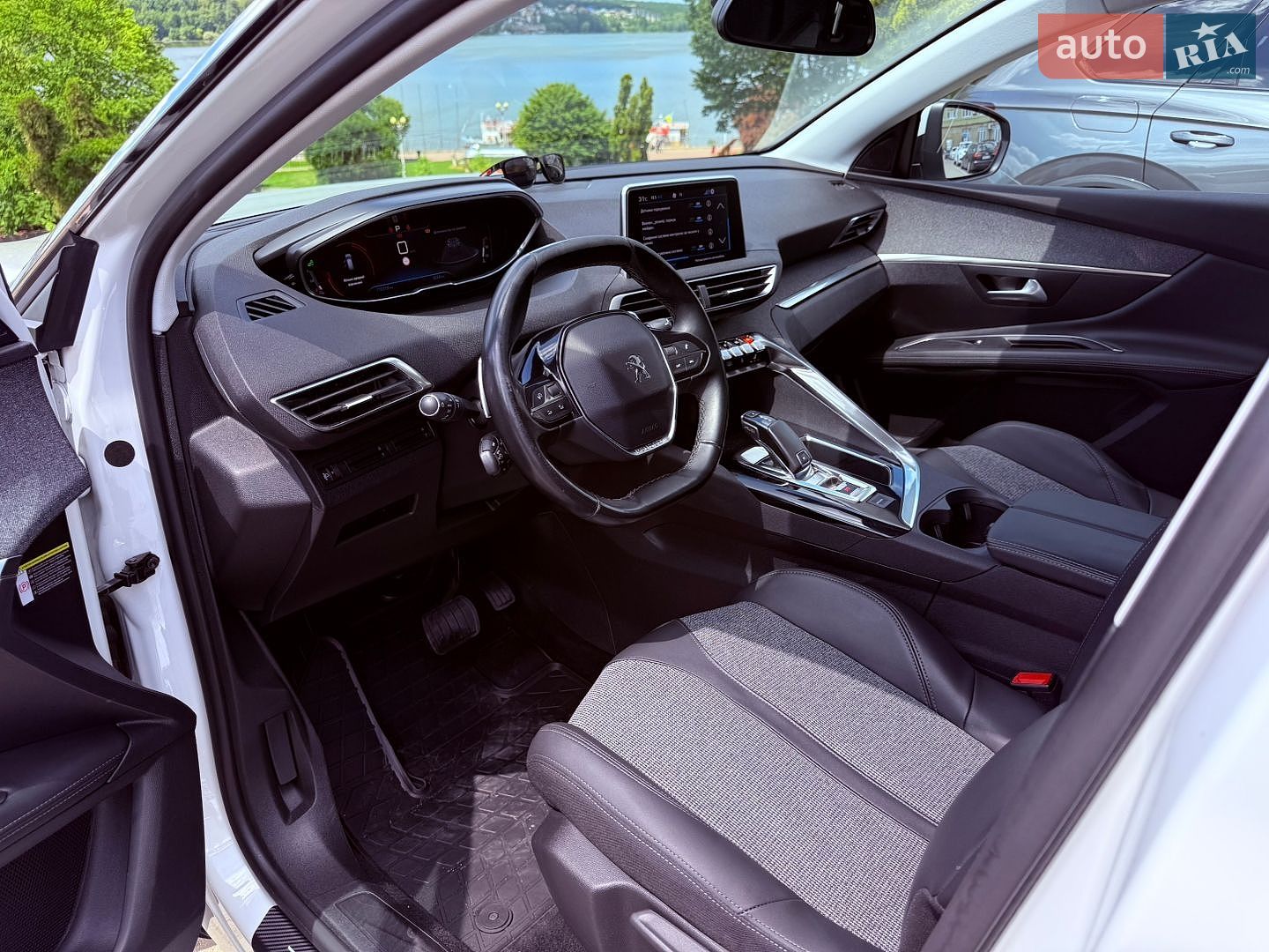 Peugeot 3008 2019 VIN VF3MCYHZRJS496486 фото оголошення 49 з 59