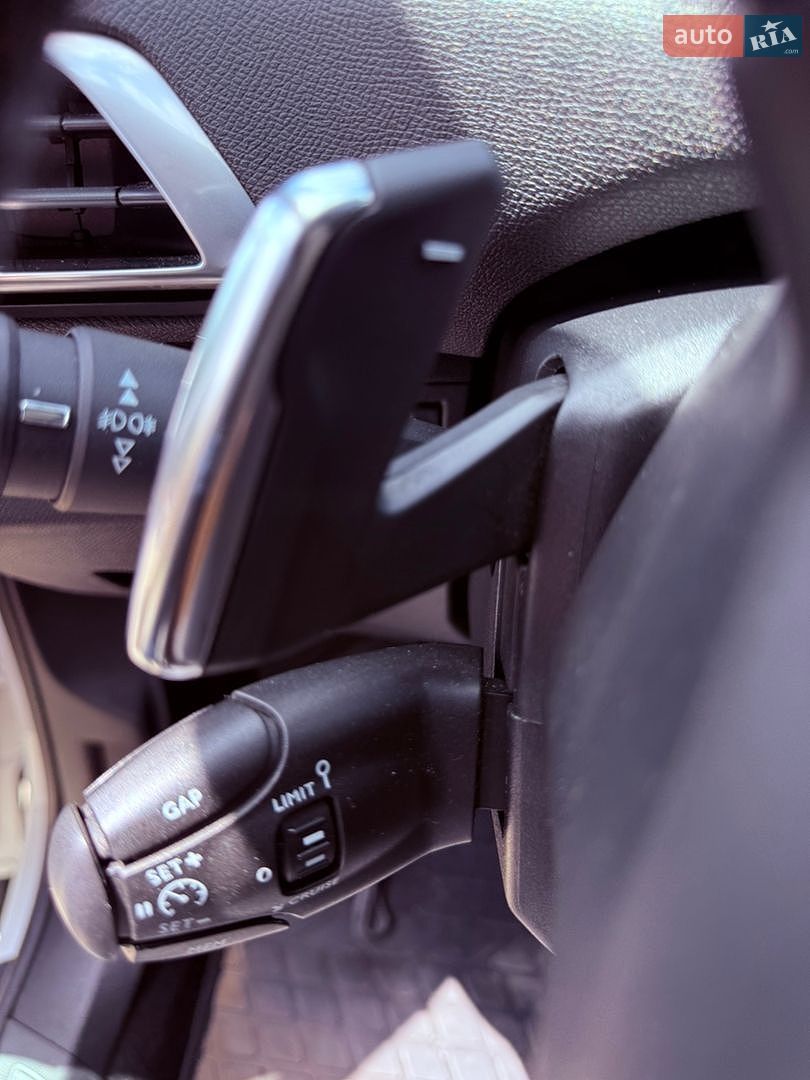 Peugeot 3008 2019 VIN VF3MCYHZRJS496486 фото оголошення 53 з 59