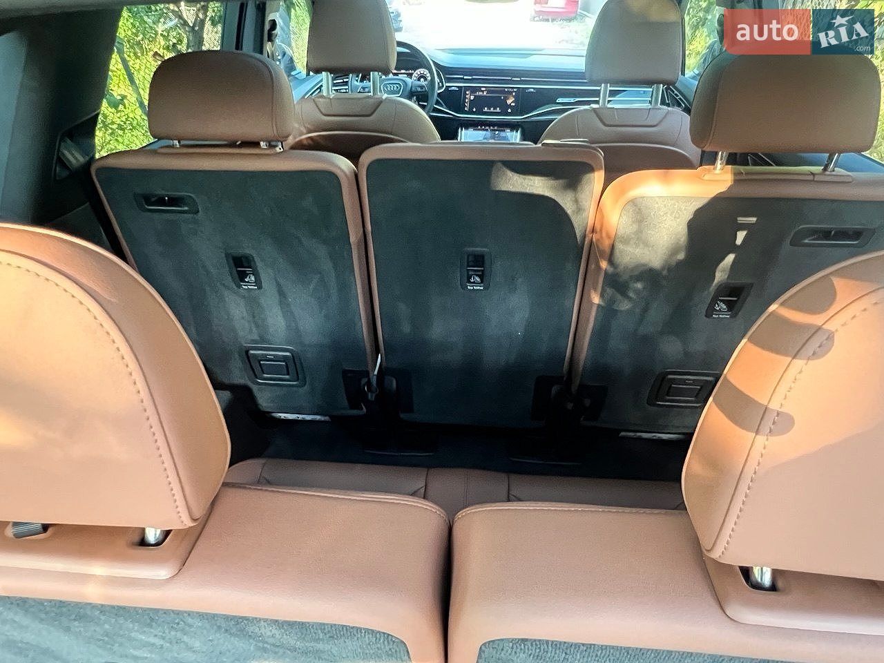 Audi Q7 2021 VIN WA1LJAF76MD034473 фото оголошення 39 з 51