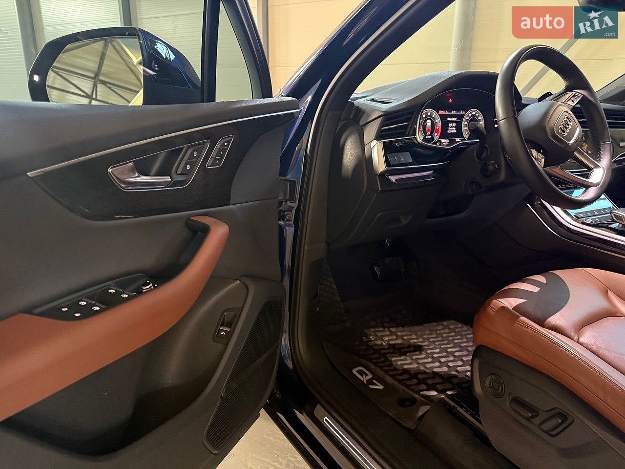 Audi Q7 2021 VIN WA1LJAF76MD034473 фото оголошення 46 з 51