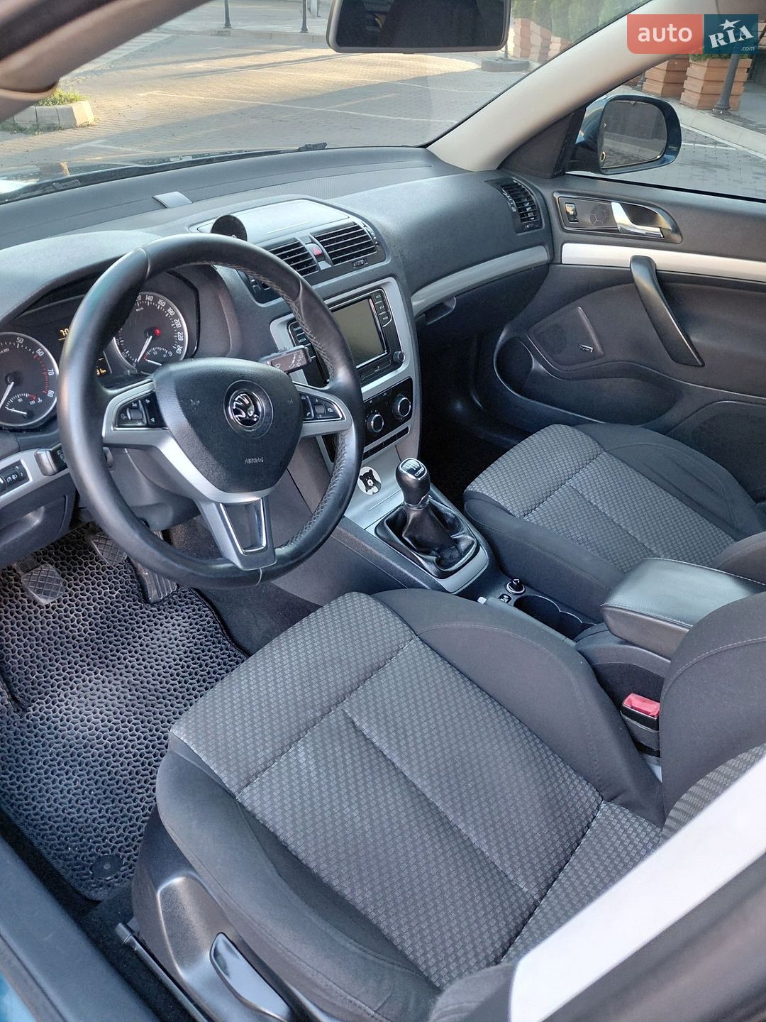Skoda Octavia 2012 VIN TMBHK41ZXCB158744 фото оголошення 7 з 18