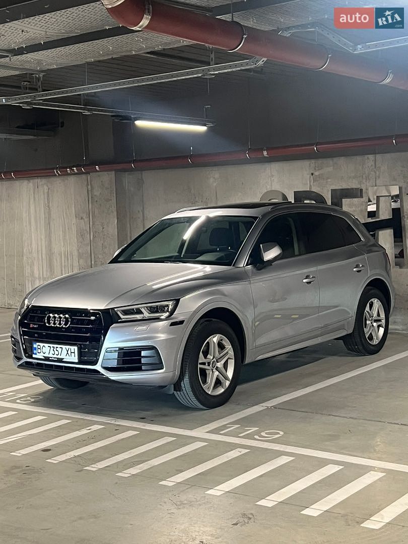 Audi Q5 2018 VIN WA1BNAFY4J2238074 фото оголошення 2 з 21