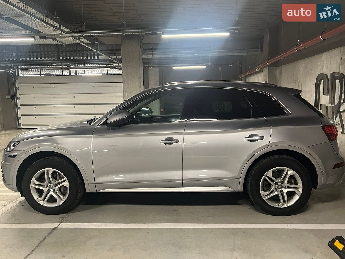 Audi Q5 2018 VIN WA1BNAFY4J2238074 фото оголошення 3 з 21