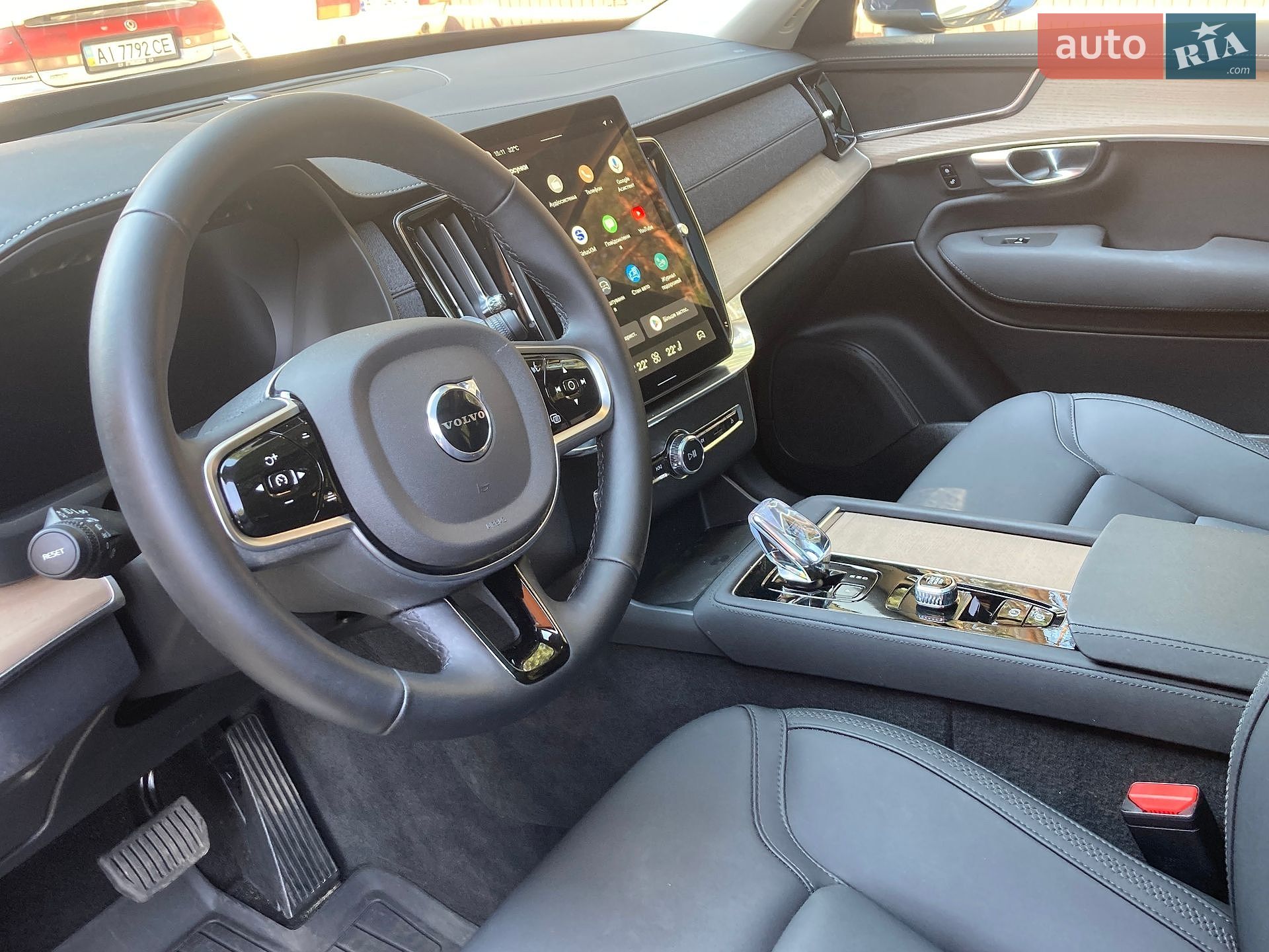 Volvo Xc90 2024 VIN YV4H60PA6S1350422 фото оголошення 2 з 26