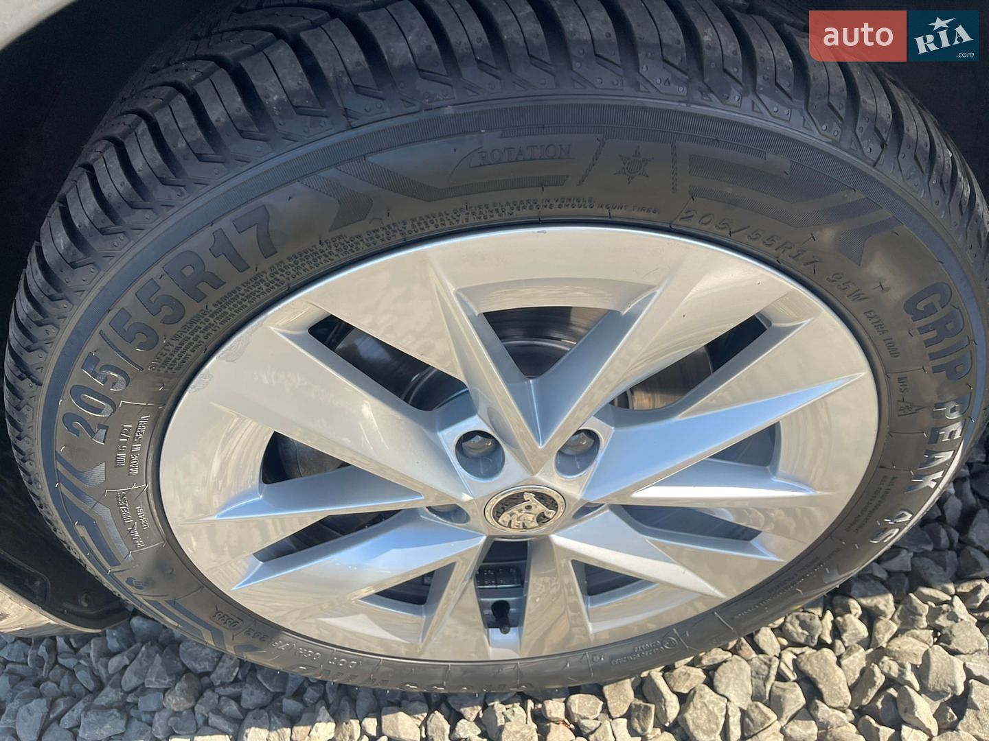 Skoda Octavia 2023 VIN TMBJJ8NXXPY123709 фото оголошення 42 з 43