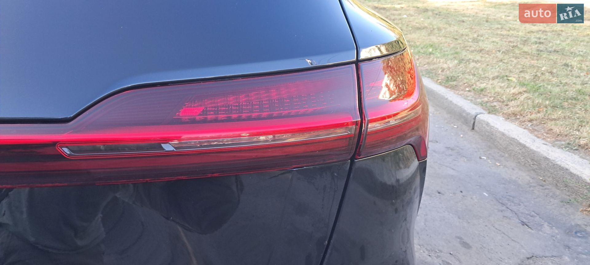 Audi e-tron 2020 VIN WAUZZZGE7MB009854 фото оголошення 17 з 46