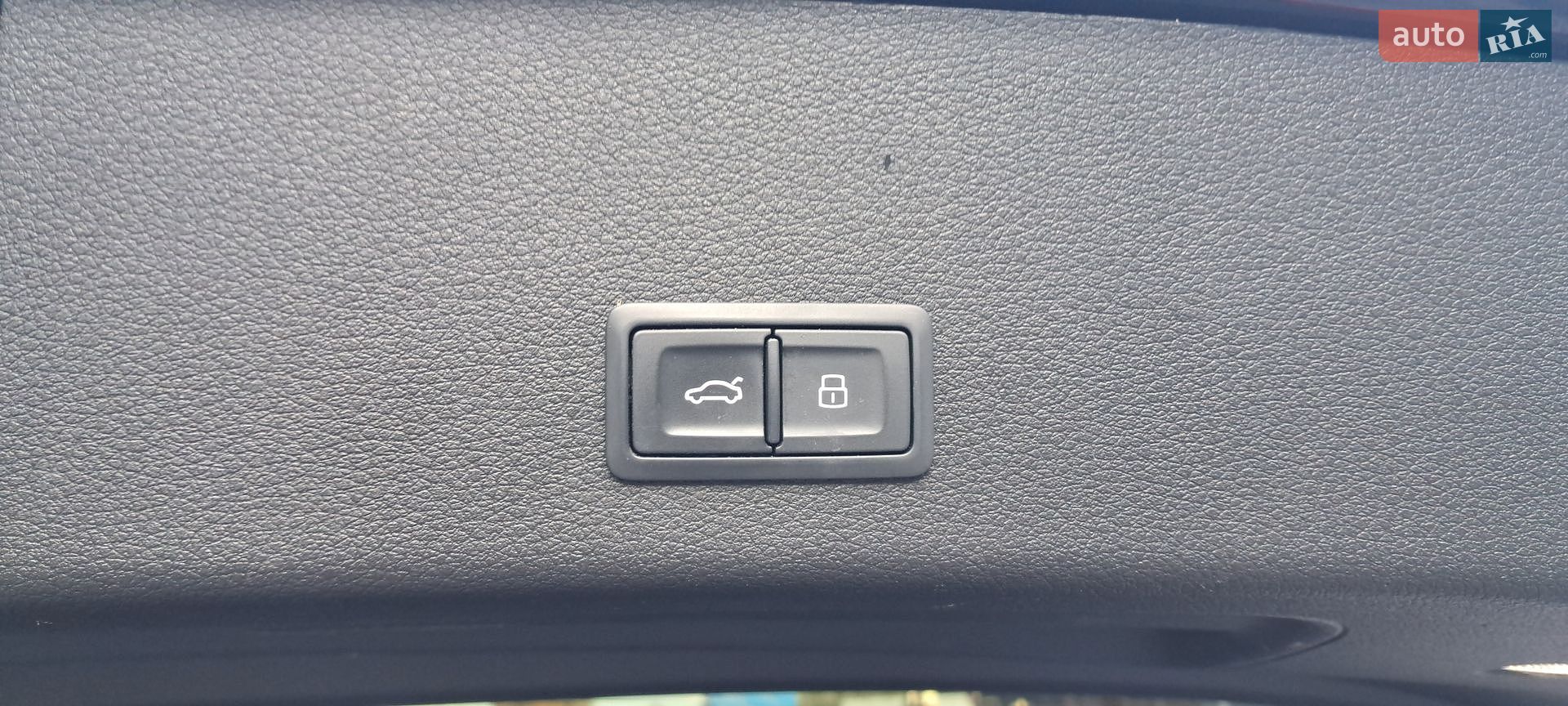 Audi e-tron 2020 VIN WAUZZZGE7MB009854 фото оголошення 19 з 46