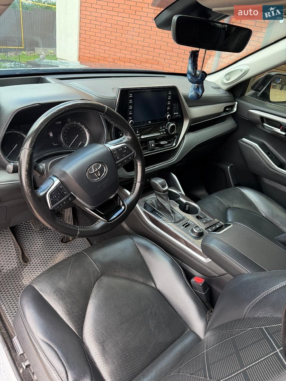 Toyota Highlander 2021 VIN 5TDLZ3BH40S054891 фото оголошення 11 з 26