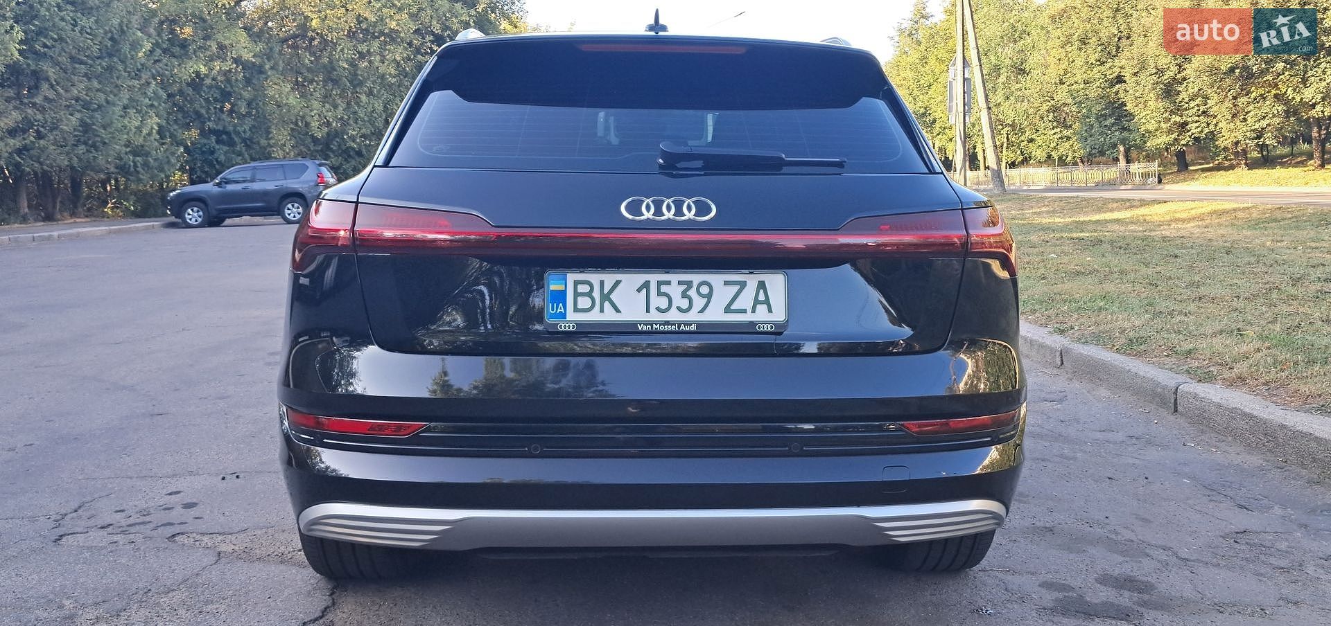Audi e-tron 2020 VIN WAUZZZGE7MB009854 фото оголошення 13 з 46