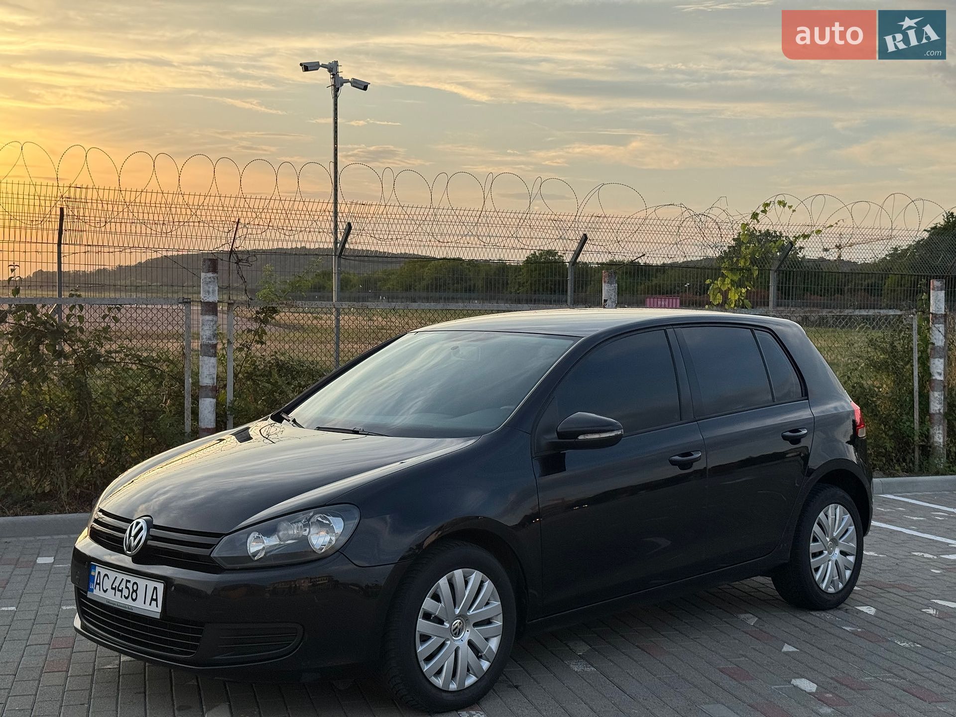 Volkswagen Golf 2008 VIN WVWZZZ1KZ9P437923 фото оголошення 3 з 76