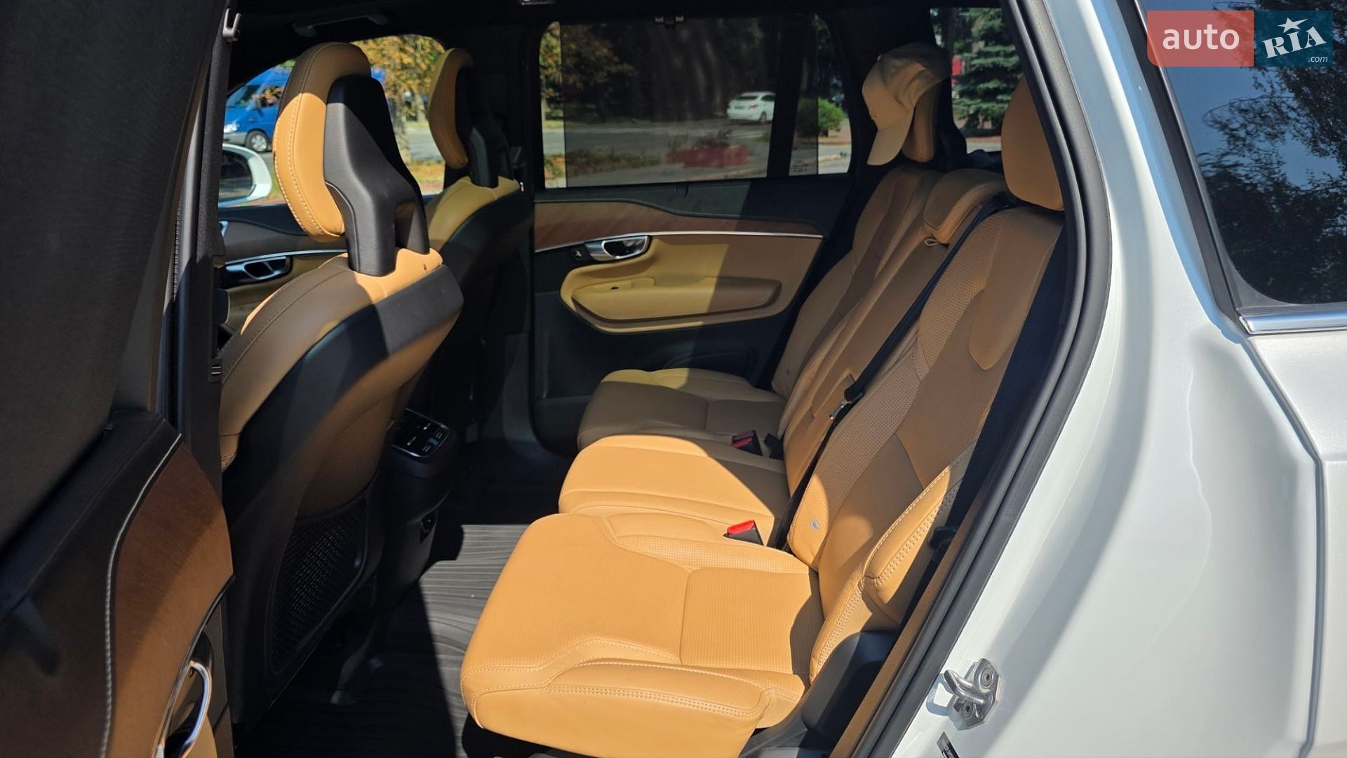 Volvo XC90 2017 VIN YV4A22PL0H1178701 фото оголошення 16 з 24