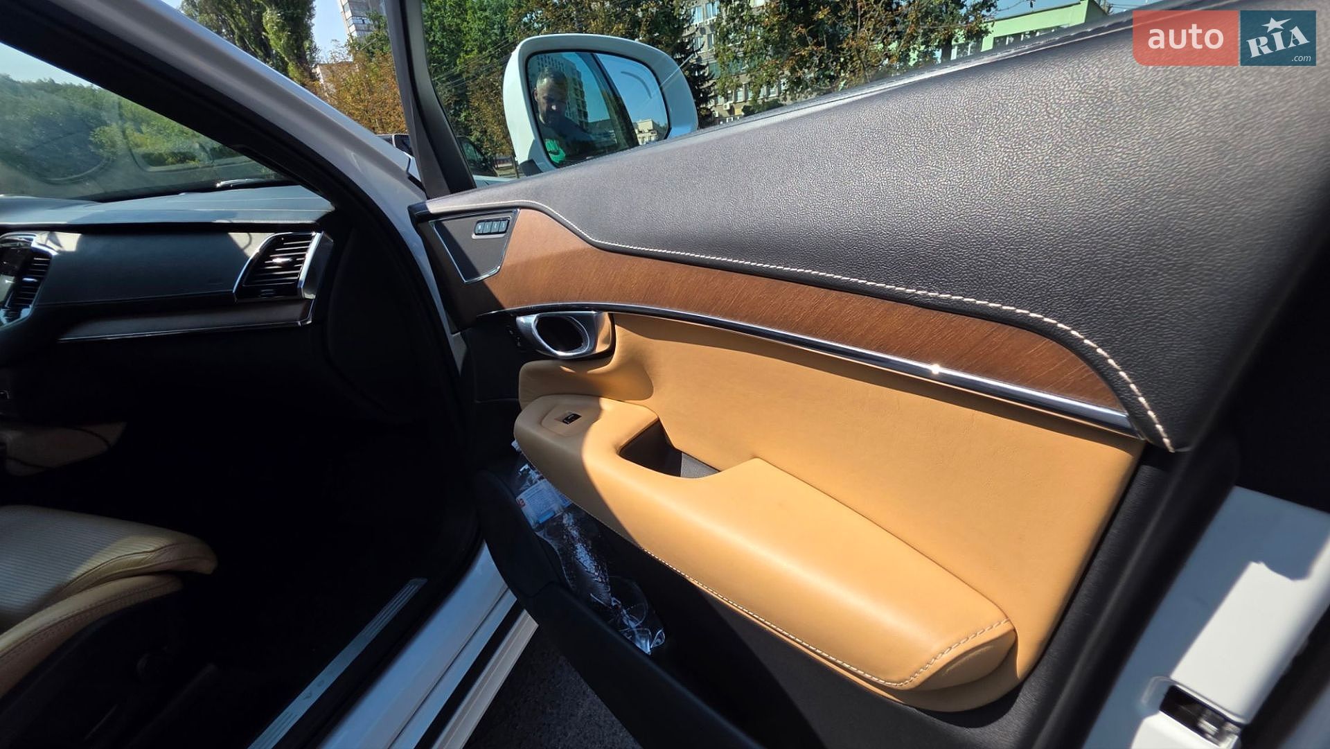 Volvo XC90 2017 VIN YV4A22PL0H1178701 фото оголошення 22 з 24