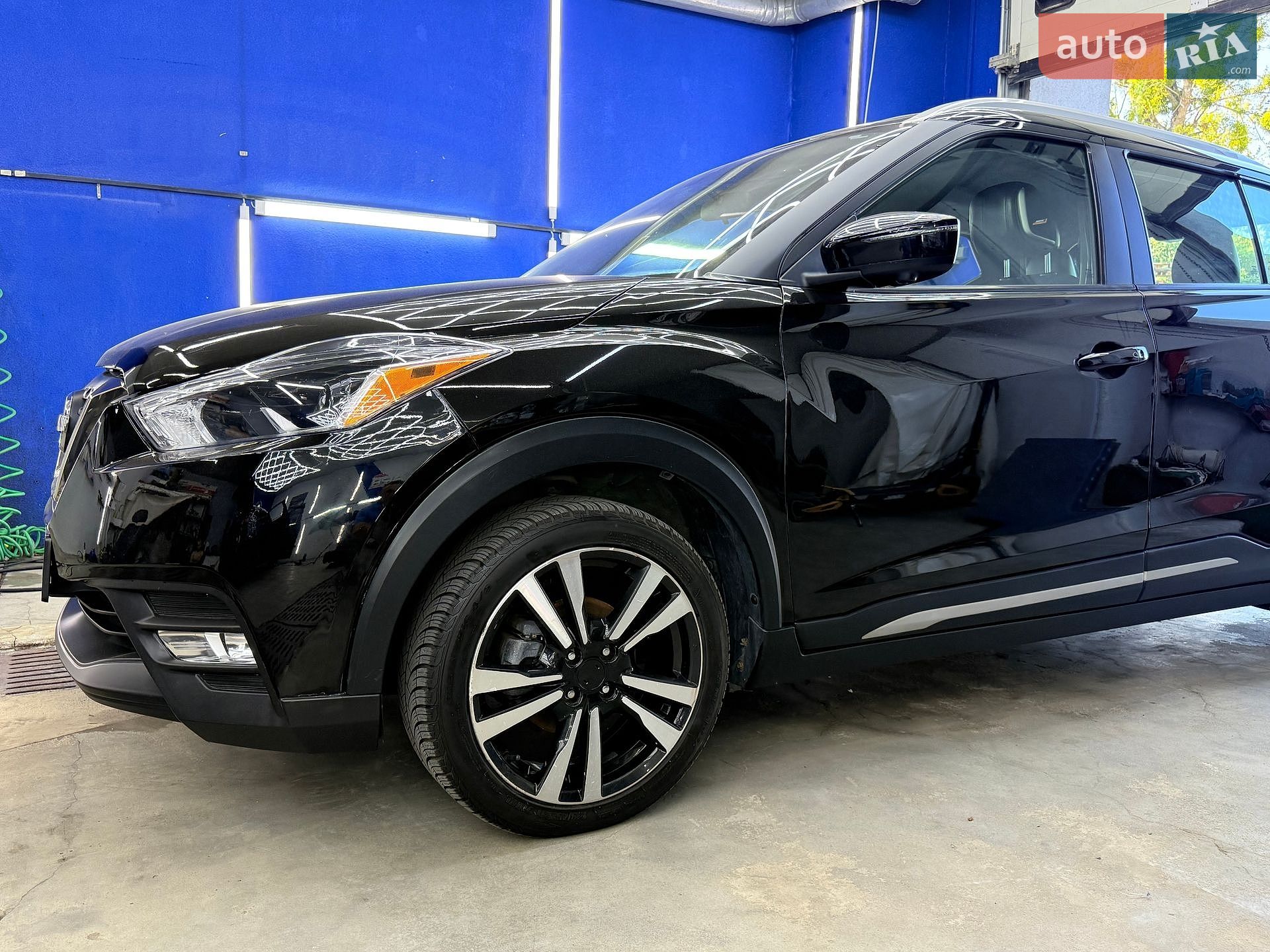 Nissan Kicks 2021 VIN 3N1CP5DV3LL575747 фото оголошення 3 з 34