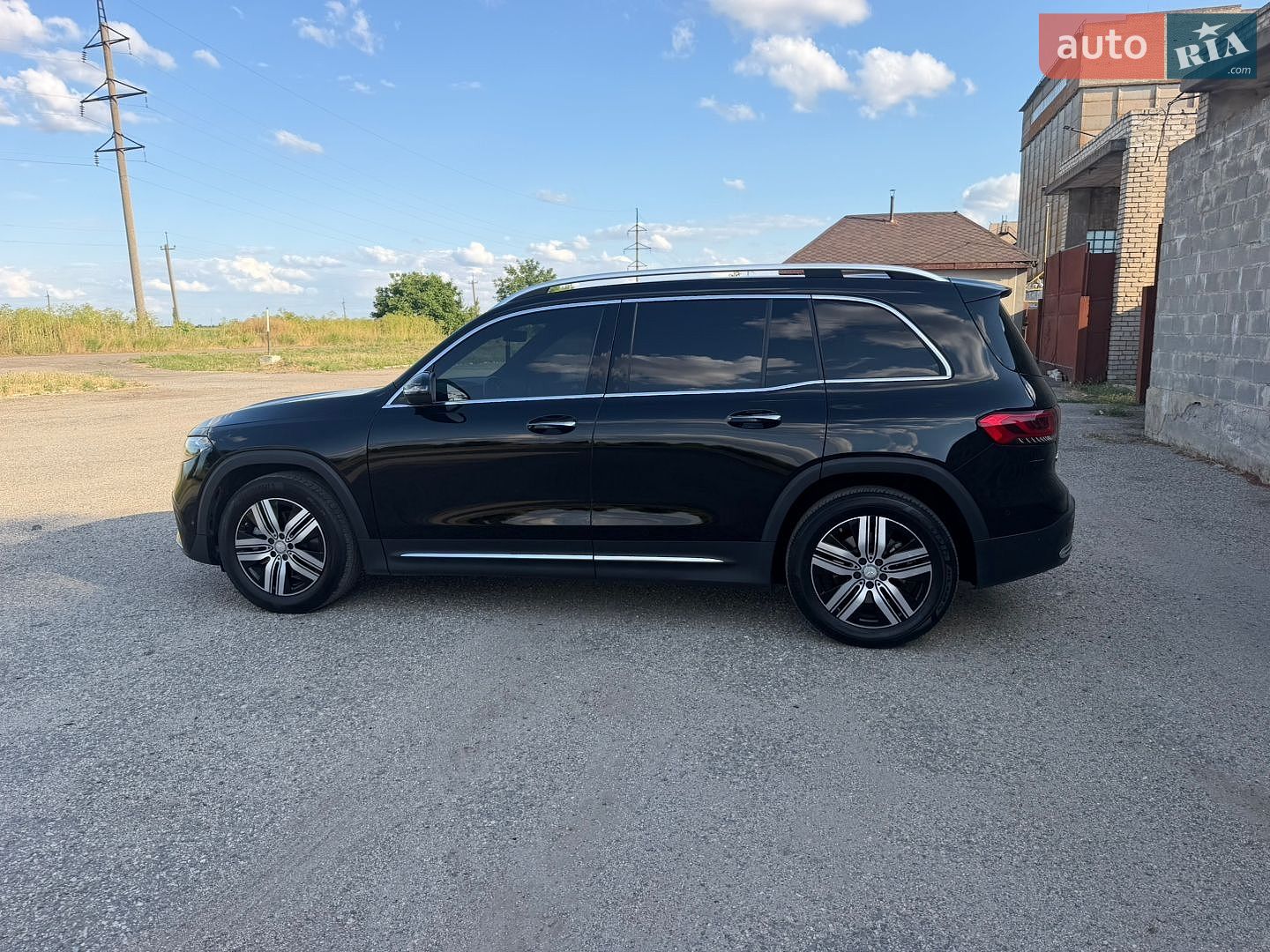 Mercedes-Benz EQB 2023 VIN W1N9M0KB3PN068891 фото оголошення 4 з 19