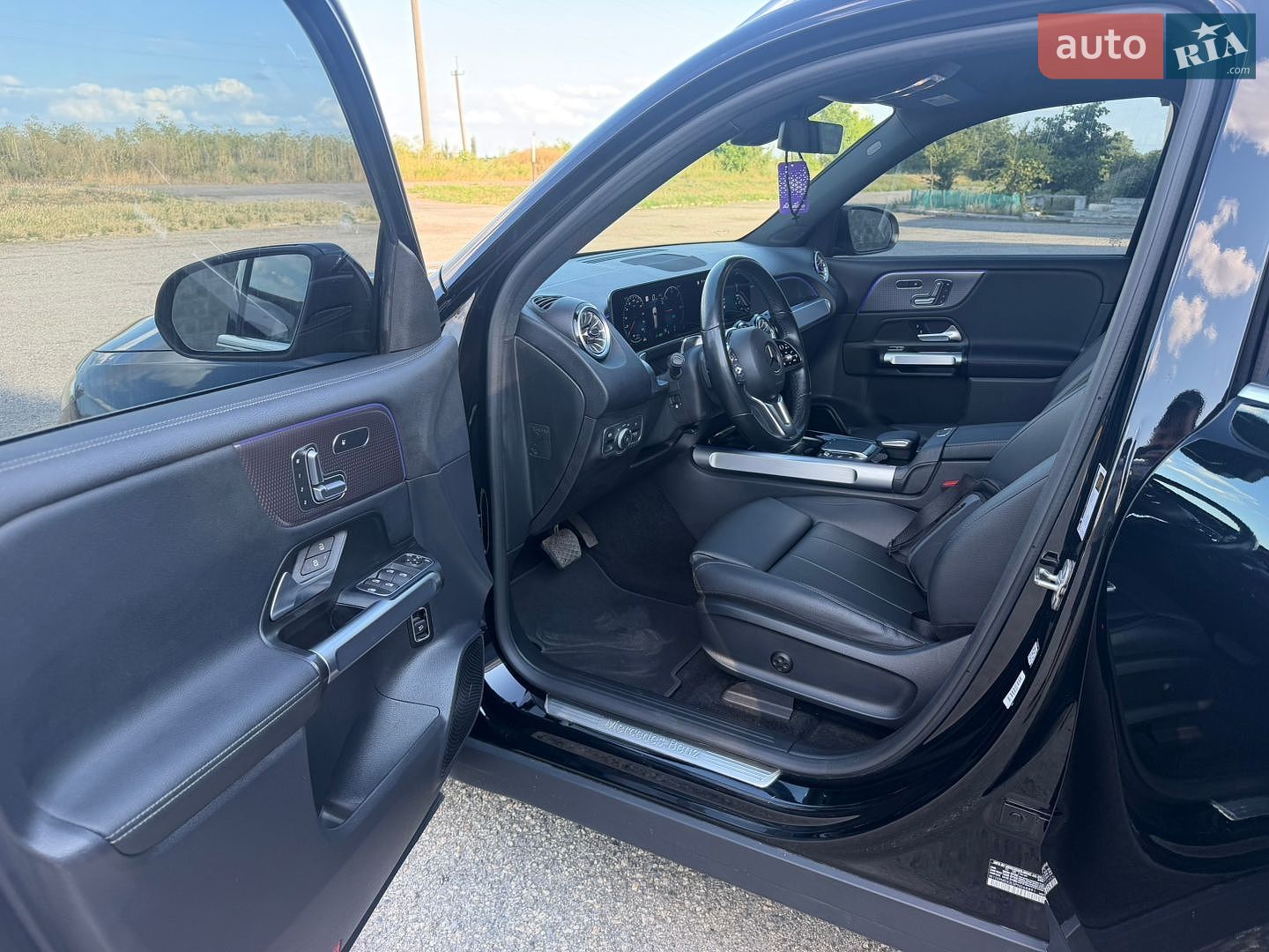 Mercedes-Benz EQB 2023 VIN W1N9M0KB3PN068891 фото оголошення 12 з 19