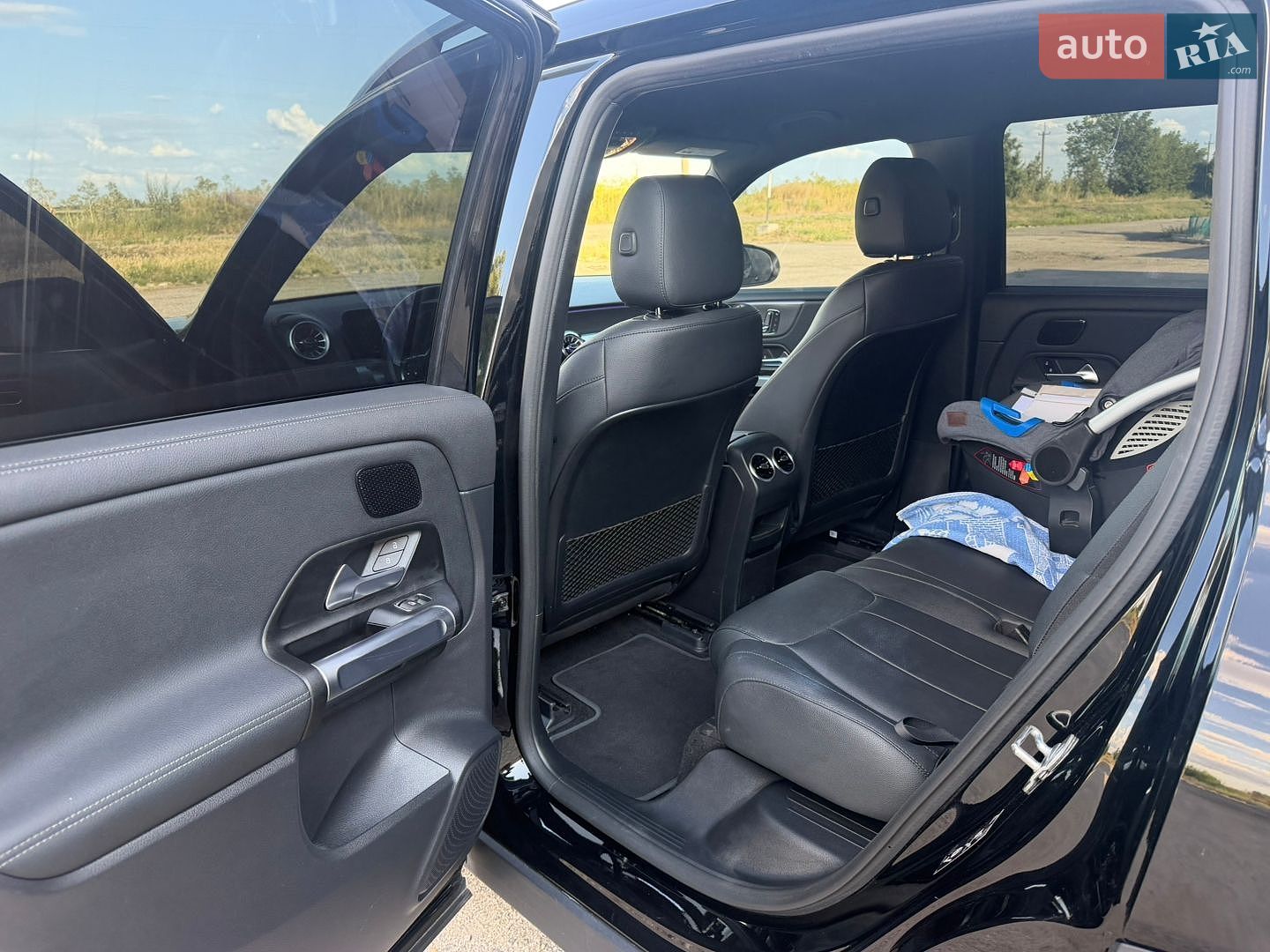 Mercedes-Benz EQB 2023 VIN W1N9M0KB3PN068891 фото оголошення 14 з 19
