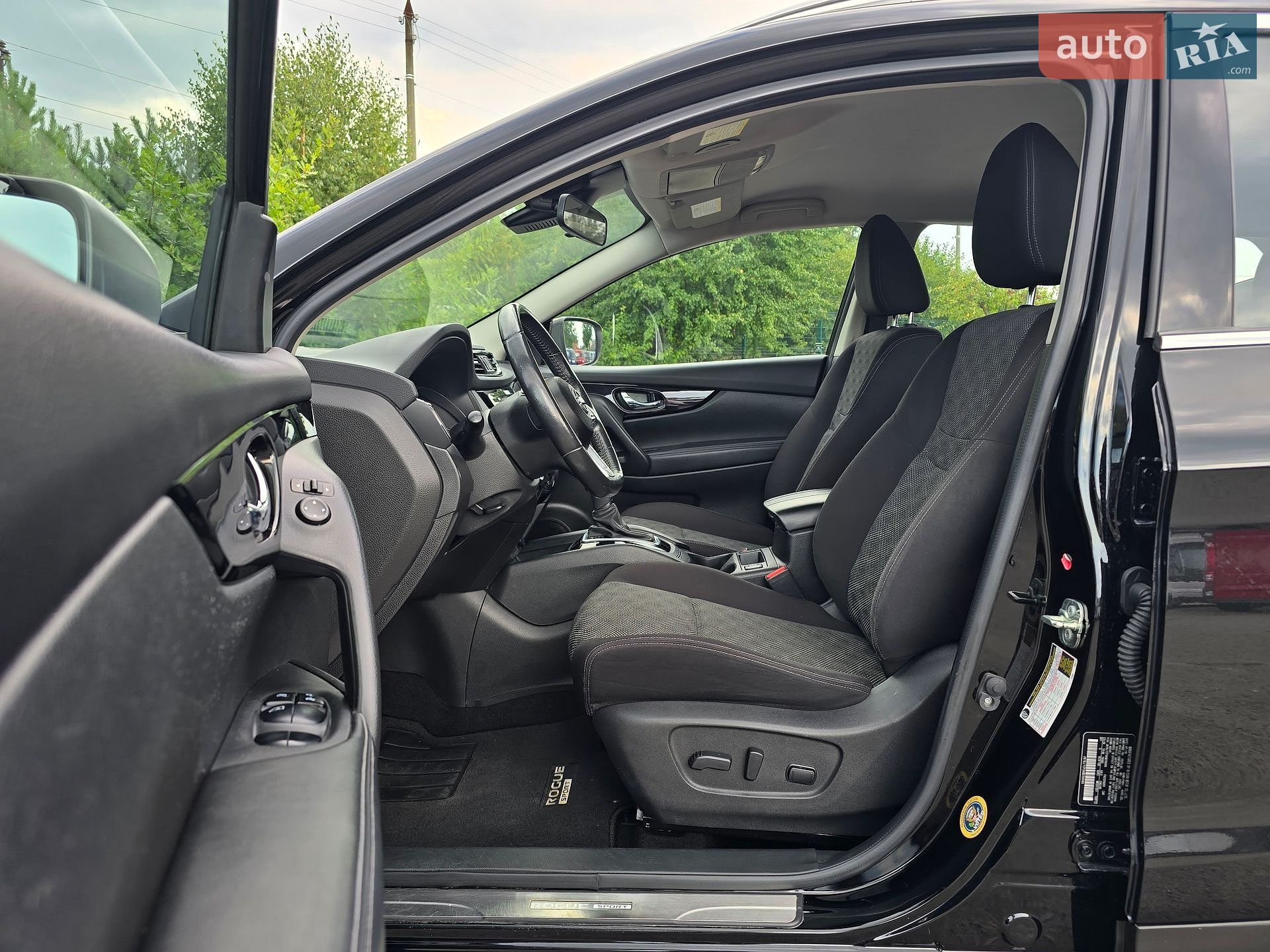 Nissan Rogue Sport 2019 VIN JN1BJ1CP3KW236066 фото оголошення 19 з 57