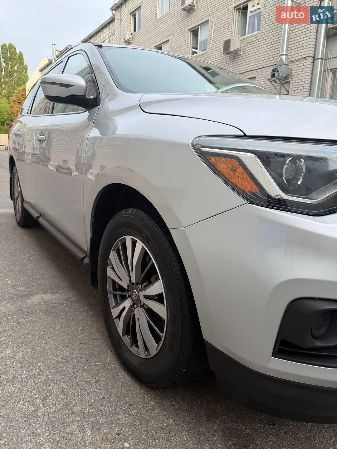 Nissan Pathfinder 2018 VIN 5N1DR2MM7KC589755 фото оголошення 13 з 25