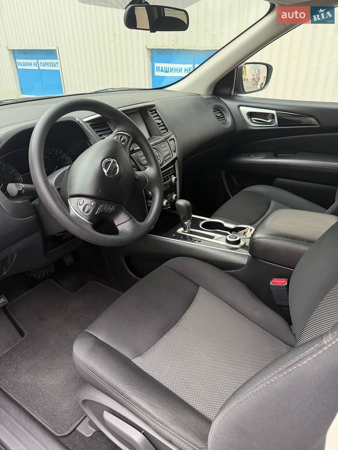 Nissan Pathfinder 2018 VIN 5N1DR2MM7KC589755 фото оголошення 18 з 25